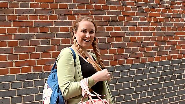 Sweet babe Anna Darling showing off her pussy in public
