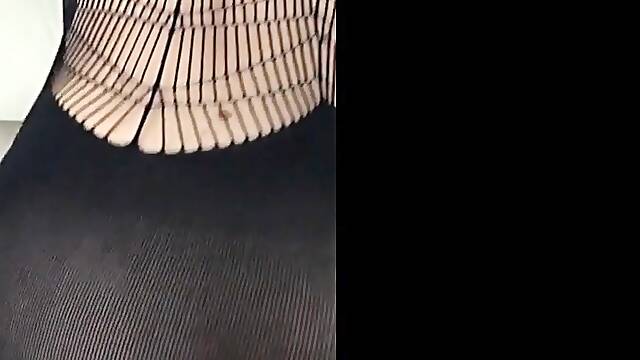 French MILF Amateur POV in Hotel