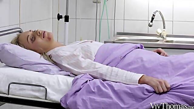 Sweethearts Angelika Greys and Dolly Diore are getting pleasure