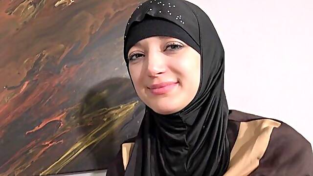 Madison Quinns petite Arabic pussy gets pounded with passion