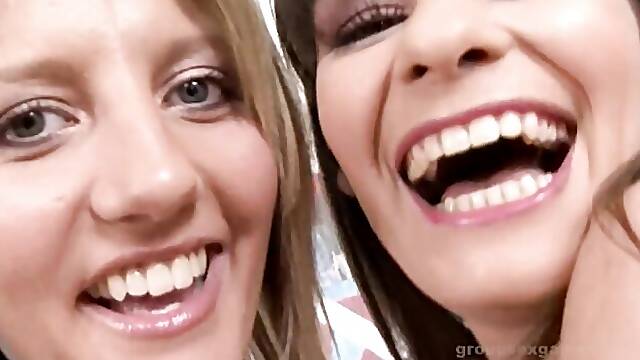 Adorable lady-loves double penetration dirt