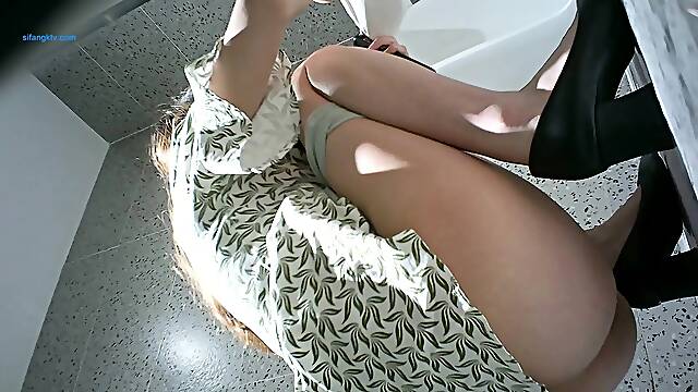 Amateur couple hidden cam