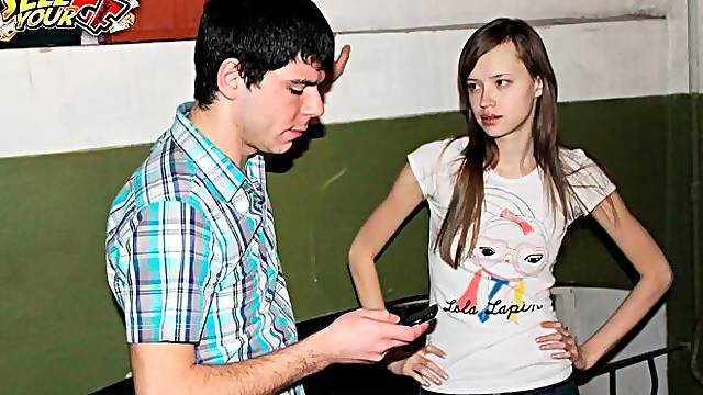 Girlfriends pussy brings cash