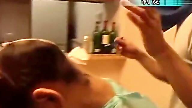 Teen girl headshave