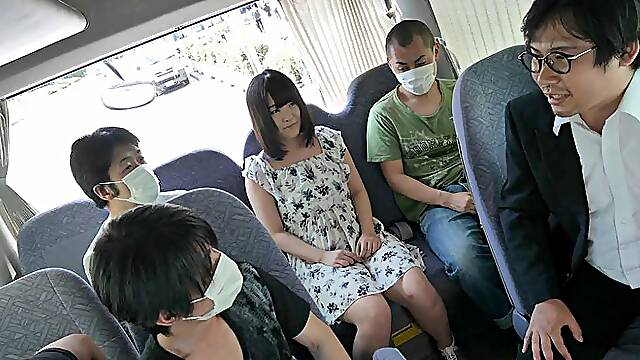 AV Idol Tsuna Kimura gives her fans the best fucking day of their lives - JapanHDV