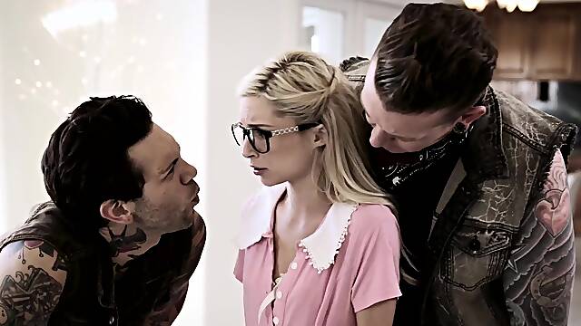 Innocent Nerds Gangbang Surprise: Blowjobs, Legs Spread, and Bukkake Blast