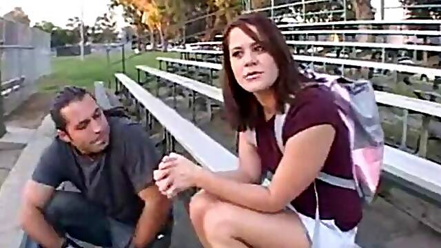 College Teens Book Bang Savannh Stern