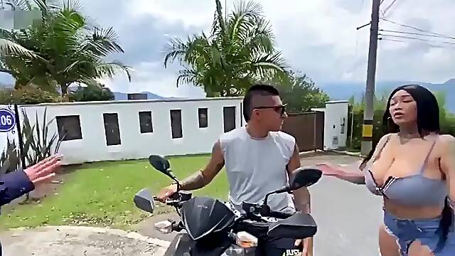 Amorazz: Doggy, Missonary Big Tits Porn