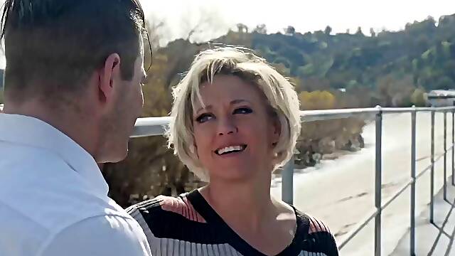 Blonde Dee Williams Cuckold Threesome