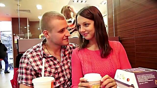 Foxy Di Lets Him Watch His Dick Go In And Out While Shes On Top