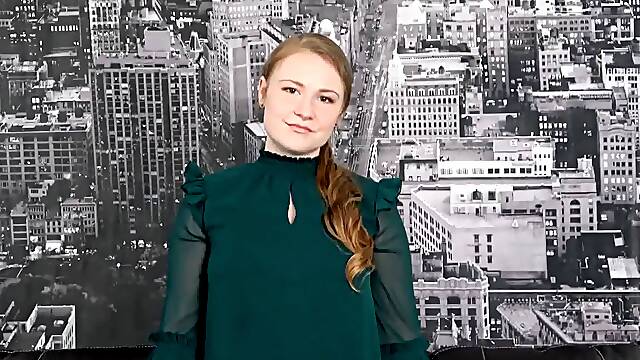 Gorgeous Ginger Eats Creampie Ala Anal!