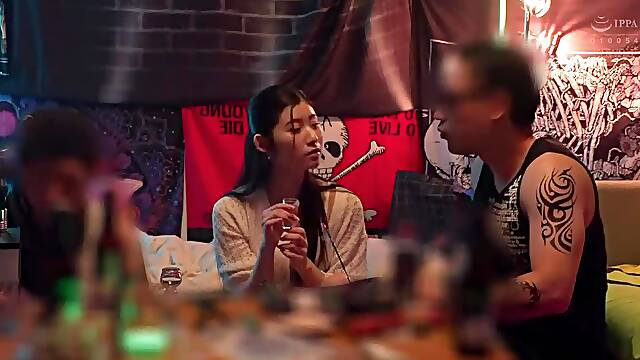 An Innocent College Girl Who Knows Nothing Of The World Gets Lost In An Aphrodisiac Sex Party. A