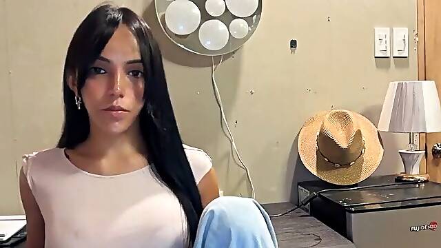 Sexy Bigtits SheBabe Latina Strips Naked in Hot Webcam Show Part 2
