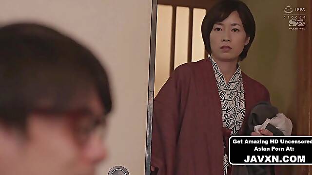 Hottie Japanese MILF with Big Boobs Used At The Spa