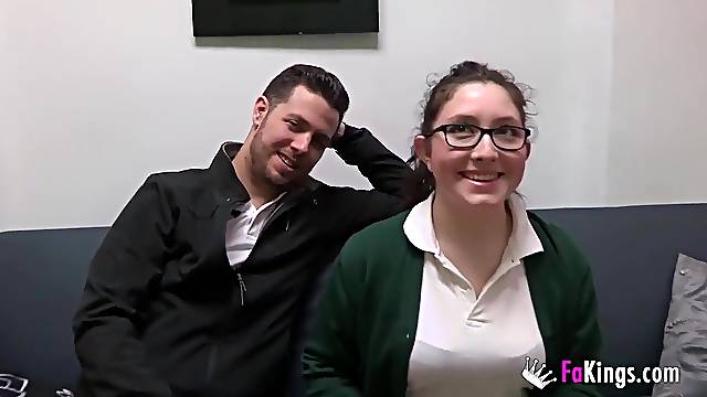 Curvy schoolgirl getting her mouth filled with hot jizz