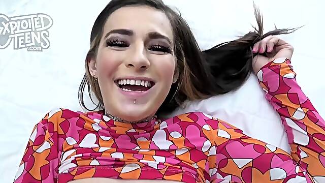 Beautiful hussy POV surprising xxx scene