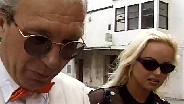 Silvia Saint the slutty blonde babe gets her ass drilled
