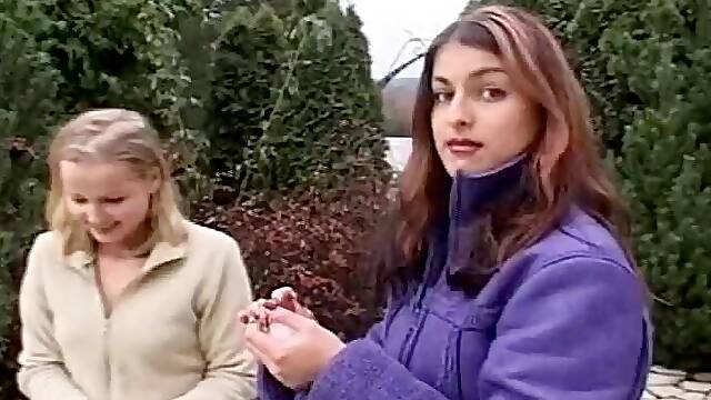 Two horny babe stun so loud when two dudes fuck them