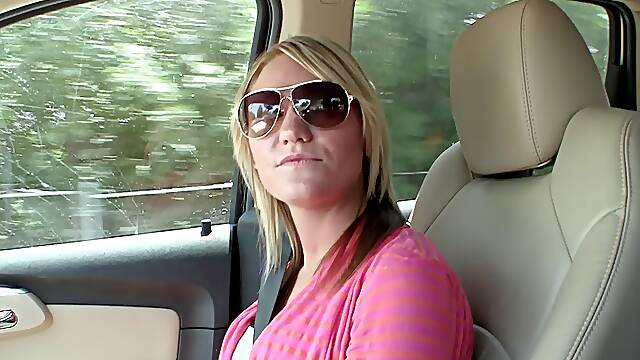 College girl Jennie tastes a boner and puts it in her pussy
