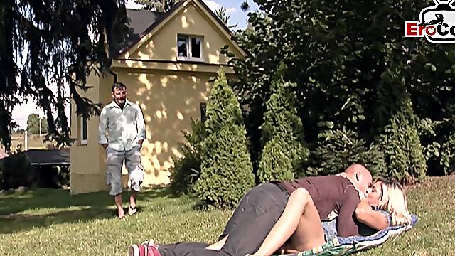 GERMAN BLONDE MILF WITH INTIM PIERCING FUCK OUT