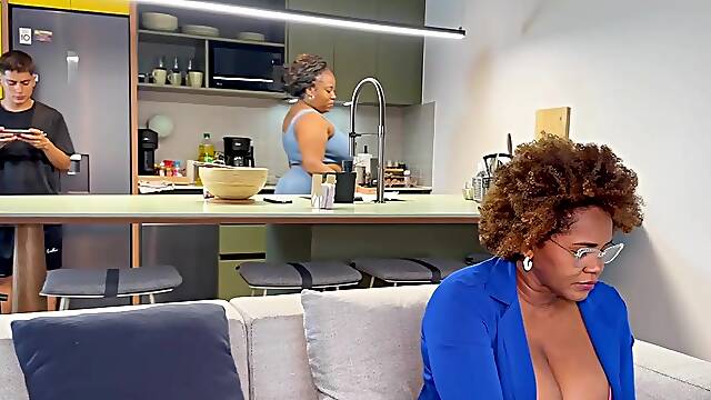 The boss should not ever have hired me-Danisha y Beauty