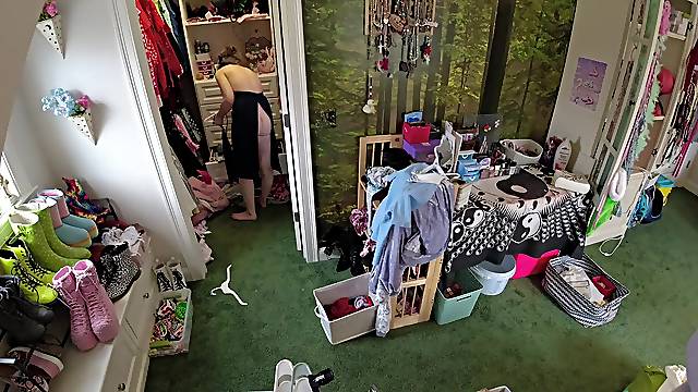 Mesmerized Little Maid