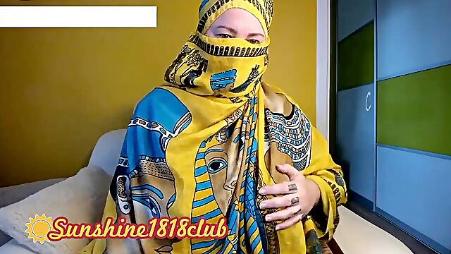 Turkish Arab wifey in hijab with huge titties muslim cams recording October 26st