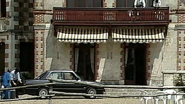 Memoires d'Une Jeune Servante (1988)