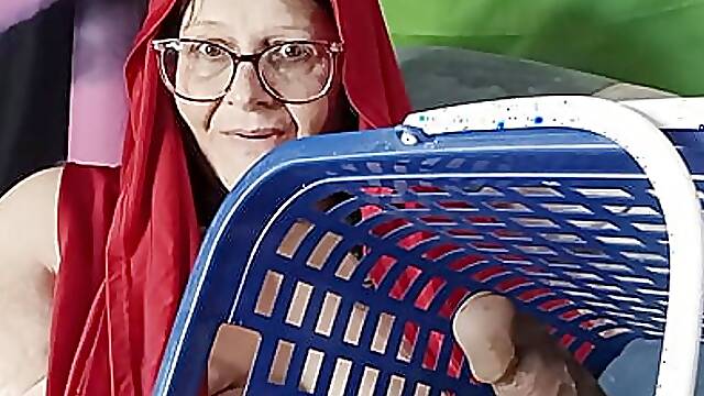 Horny Granny Fucking the Cock in Watch Riding Hood Join in She Should?