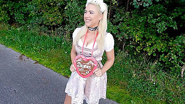 The most perverted OKTOBERFEST WHORE Bavarias AO 3LOCH fucked! XXL FACIAL + PISS