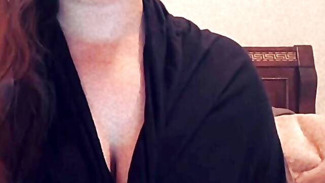 Vends-ta-culotte - Humiliating JOI by a young and pretty French dominatrix