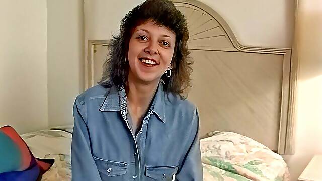 Ben Dover meets housewife Darcy who tries anal