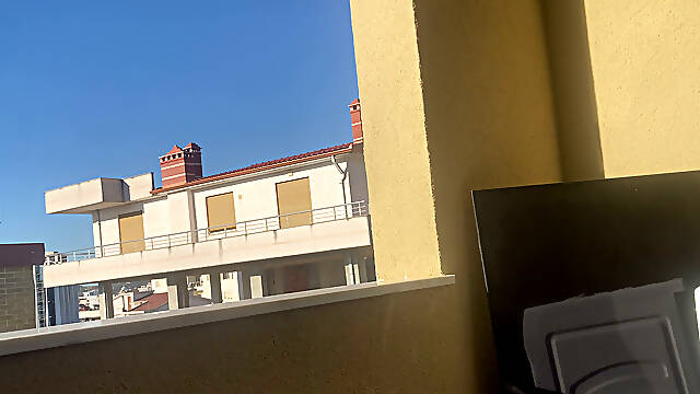 Roommate was masturbating her hairy pussy on the washing machine at the balcony, seduce me and I fucked her