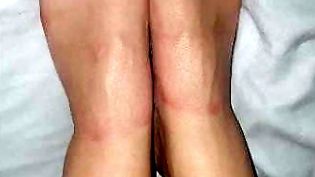 Tasia moves her sexy (size 40) feet