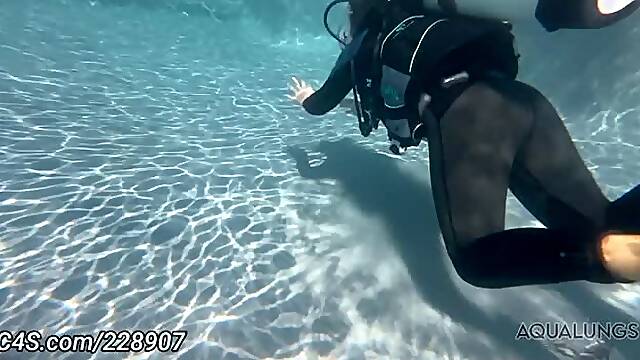 POV Dive Buddy 18 Sunni Ray Overweighted