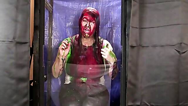 Bossy Jamies Gunge Tank Humiliation