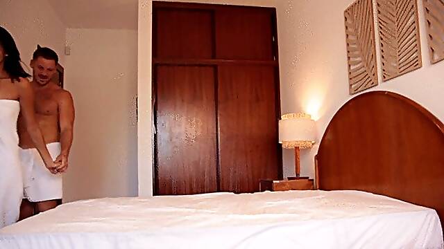 Date wants cock after the shower - condom off impregnation