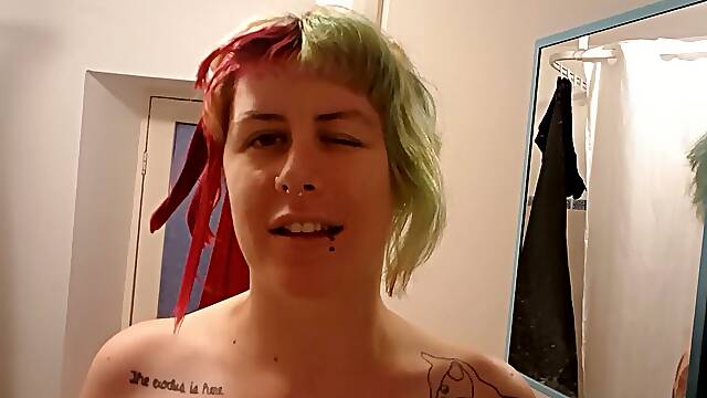 Alternative damsel shaves Head