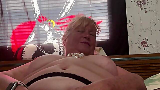 Slutty Granny Shows up Close Cunt