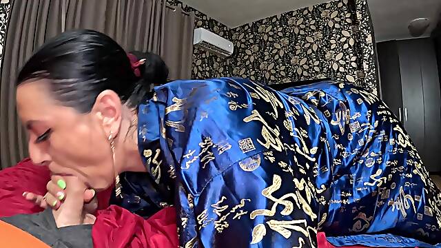 A Slutty Geisha Suck Cock and Play with Cum 274
