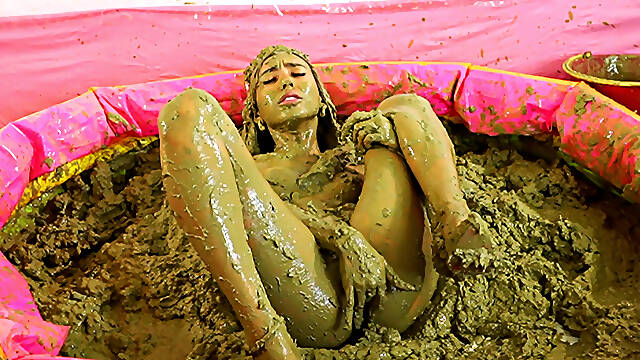The Princess of the Mud Part Wam