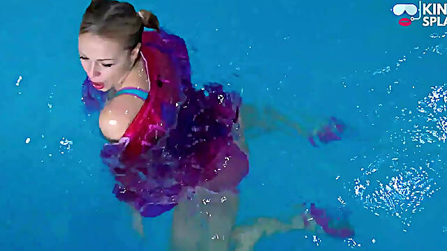 Swim & Play in Pvc Mac, Latex and Heels