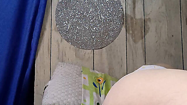 When the Dildos Won't Do She Finds Something Big N Powerful to Fuck
