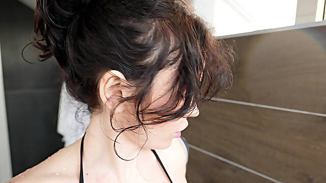 My Stepsister Lets Me See Her Pussy for the First Time and I Cum on Her Pretty Face